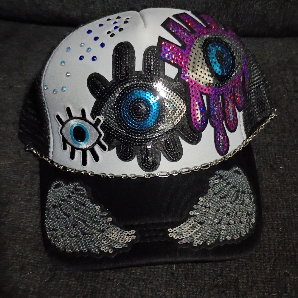 Sequin Magic Eye Design Cap